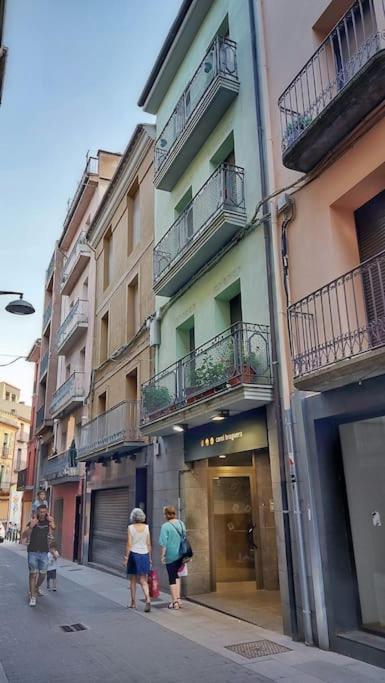 Precioso Apartamento Duplex En El Centro De Olot Exterior foto