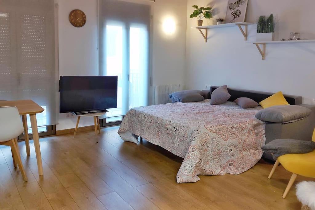 Precioso Apartamento Duplex En El Centro De Olot Exterior foto